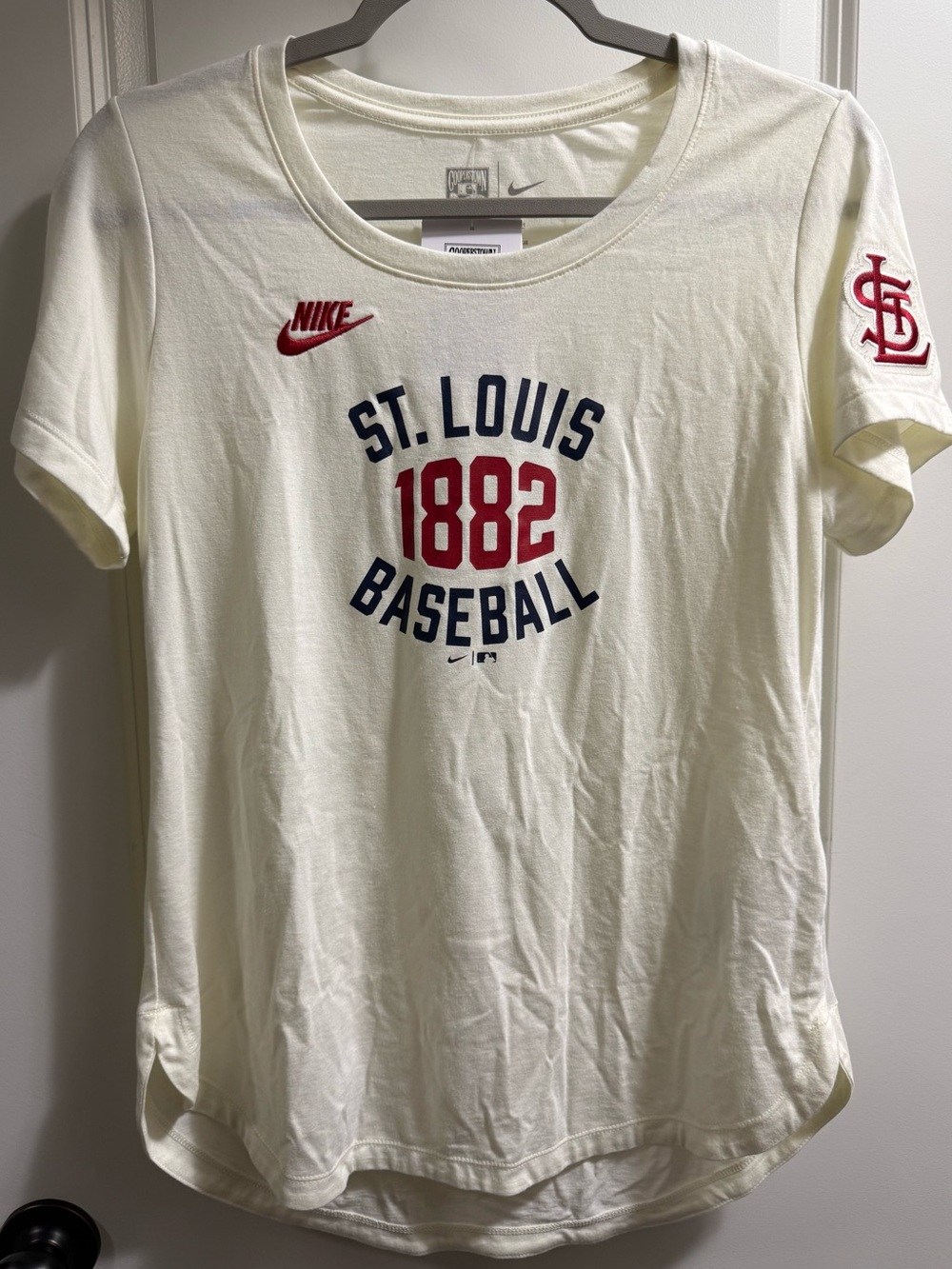 Nike St. Louis Cardinals Baseball Tee size Small NWT